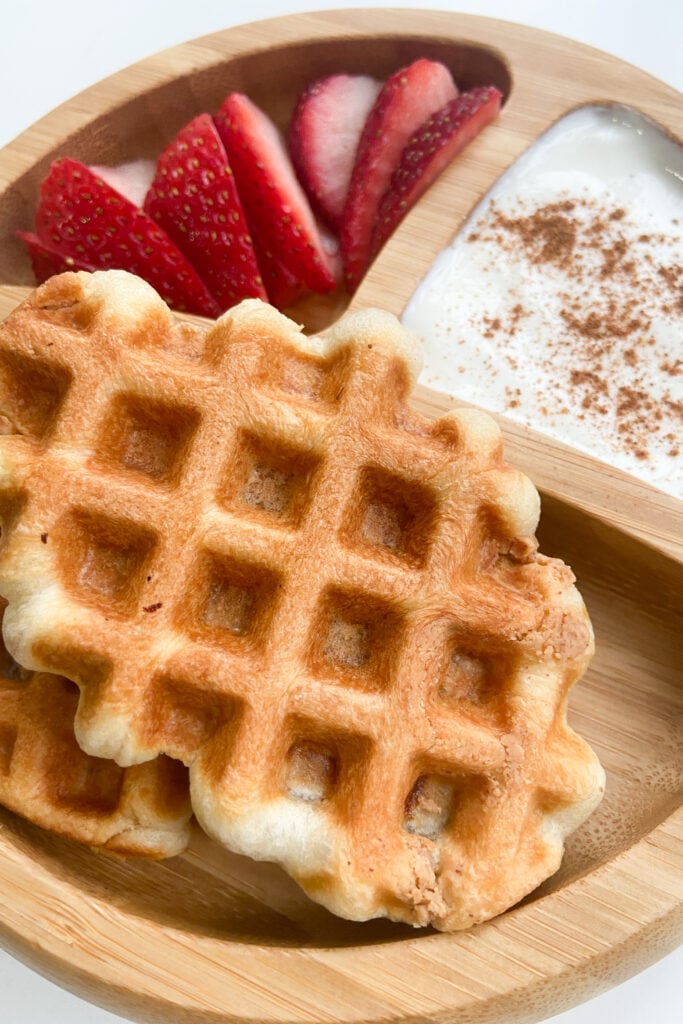 Stuffed croffles served with strawberries and yogurt