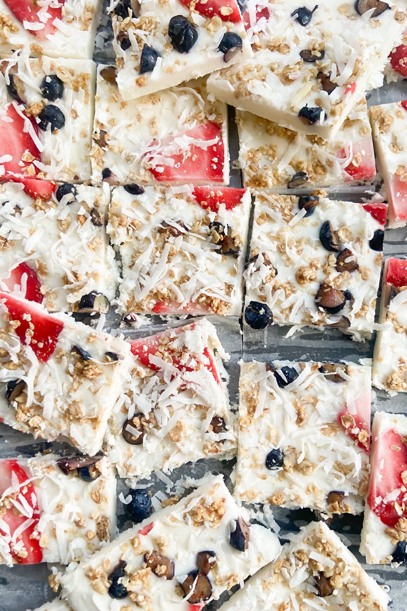 Frozen yoghurt bark