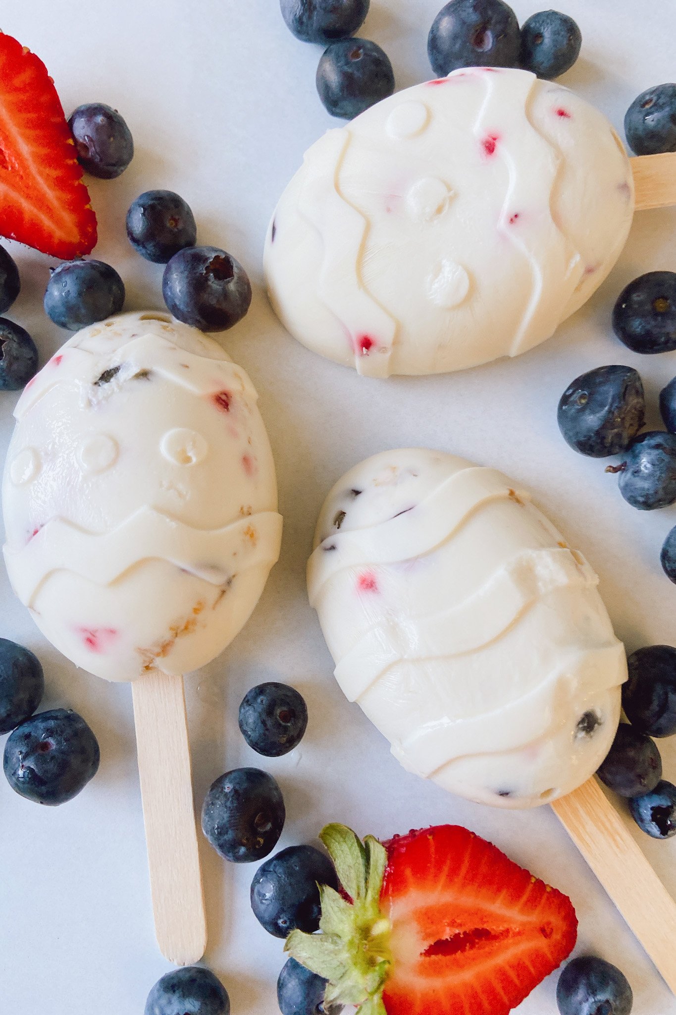 Strawberry Greek Yogurt Lollies