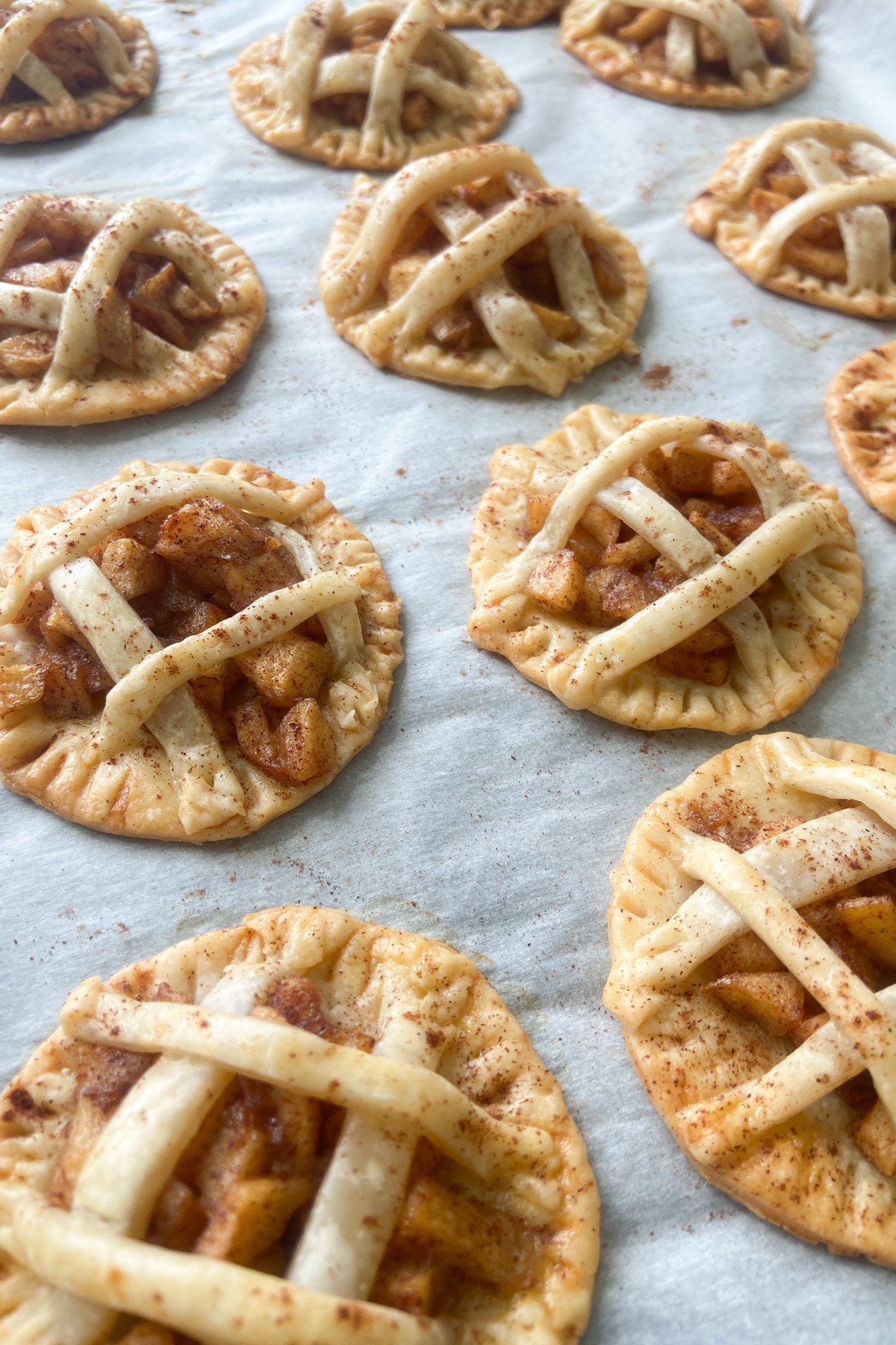 Healthy mini apple pies