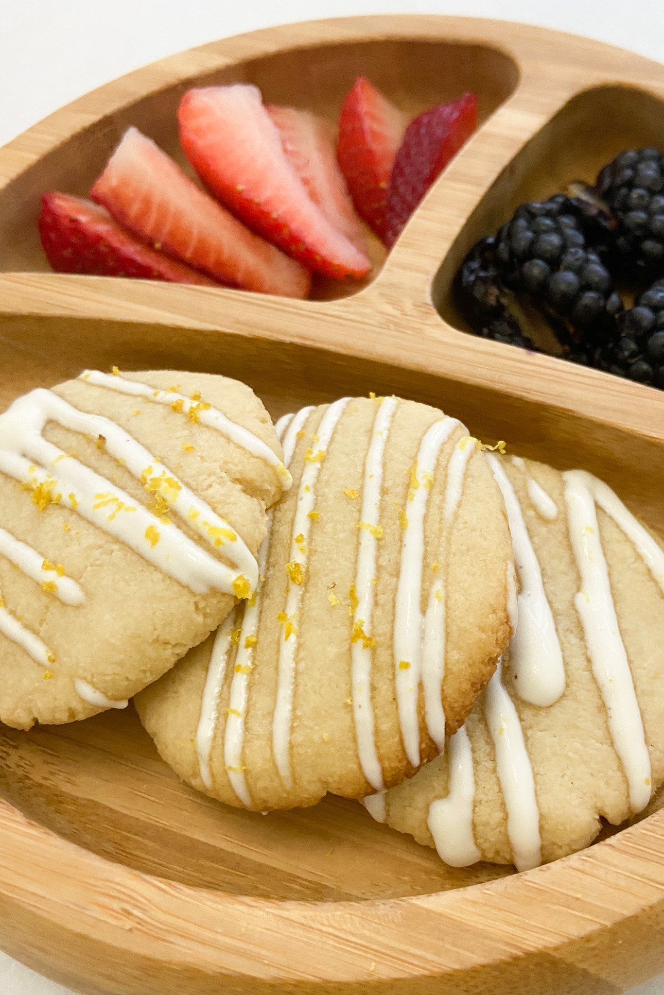 Almond flour lemon cookies