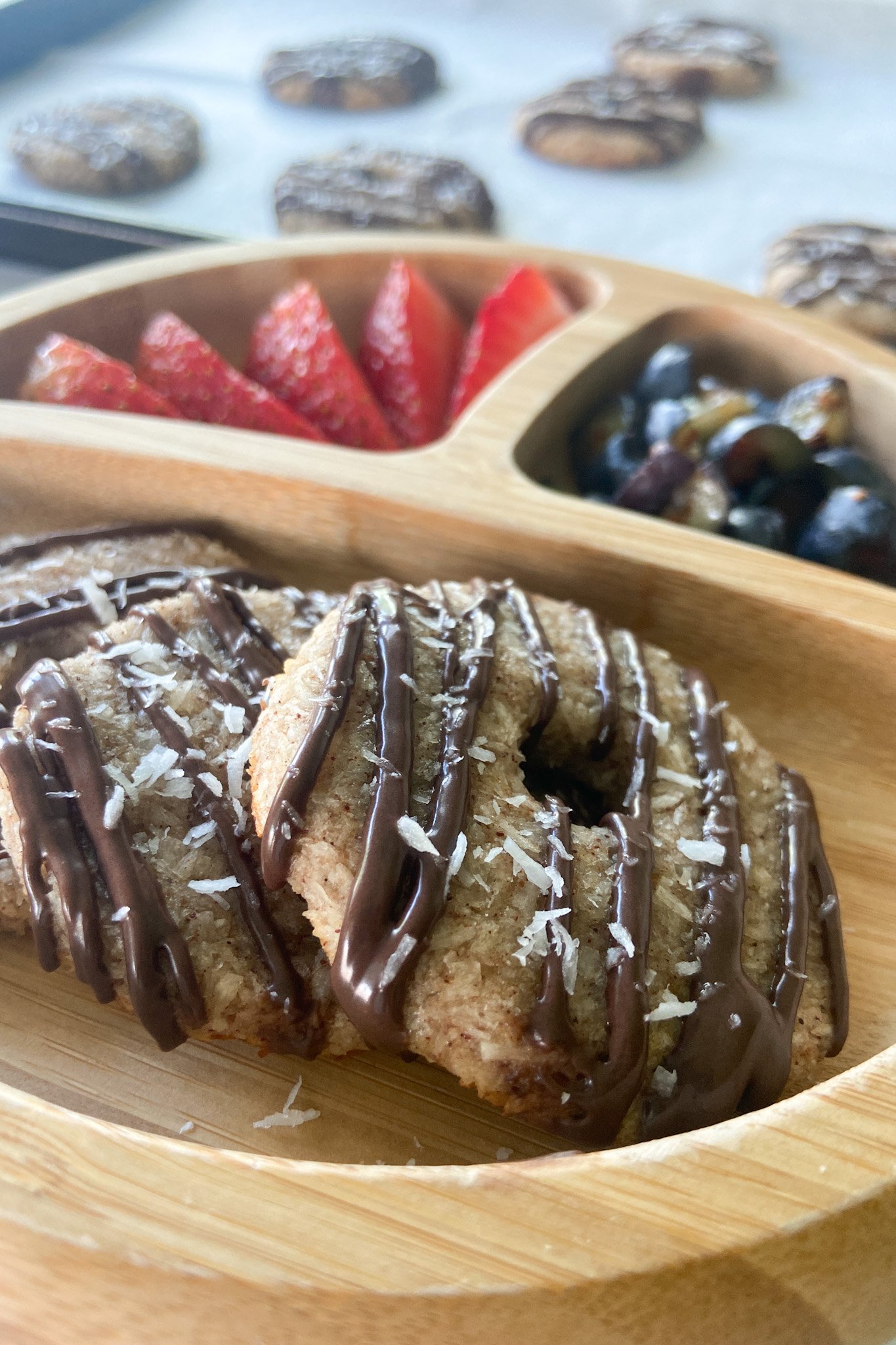 Coconut cookies served with berries