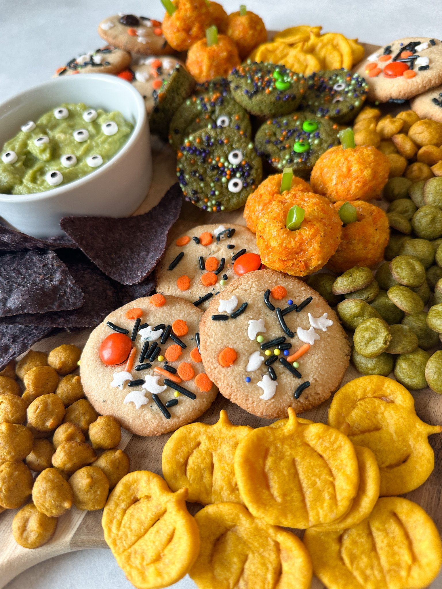 Healthy halloween snacks for kids.