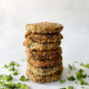 Air fried broccoli patties.