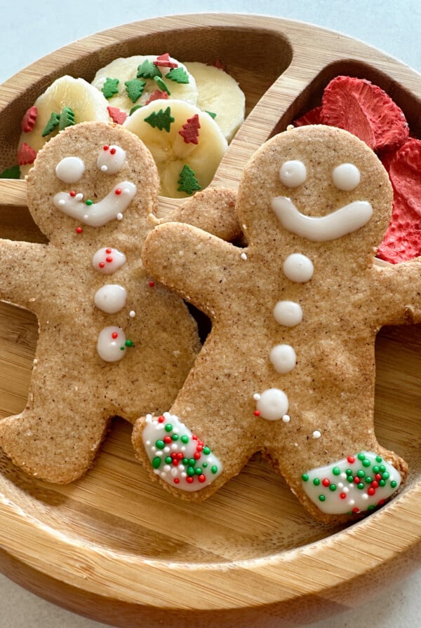 Gingerbread cookies without molasses.