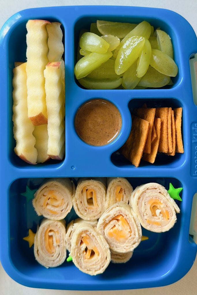 Funny & EASY school lunch box ideas in @EasyLunchboxes - mamabelly.com