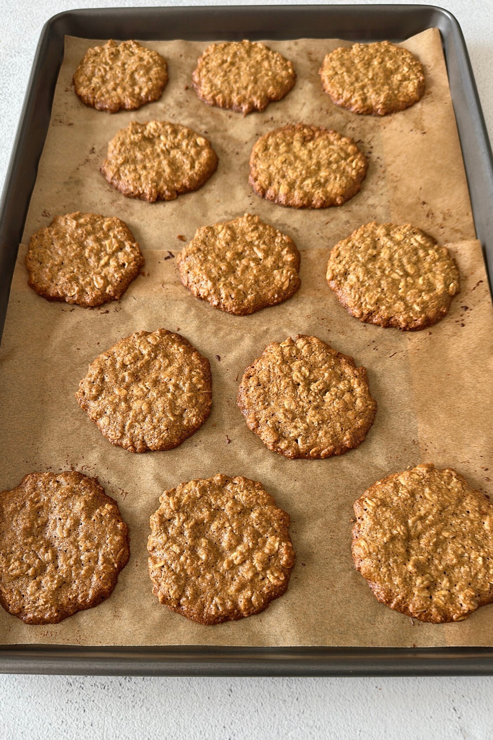 Thin and crispy oatmeal cookies.